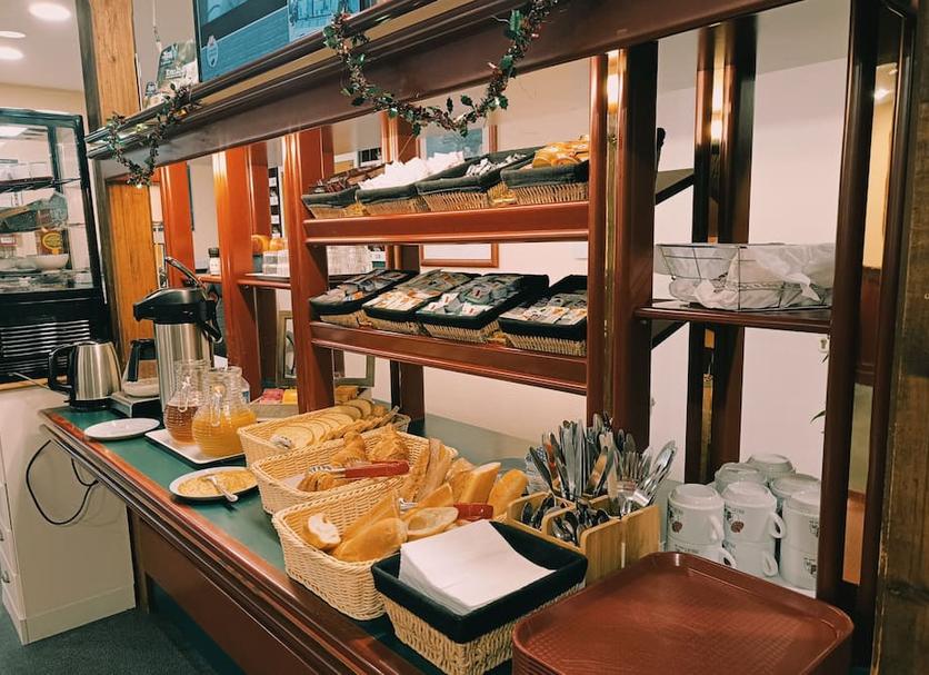 Buffet Photo