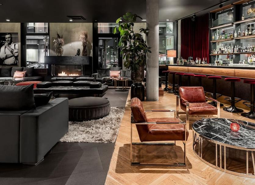 Bar Photo