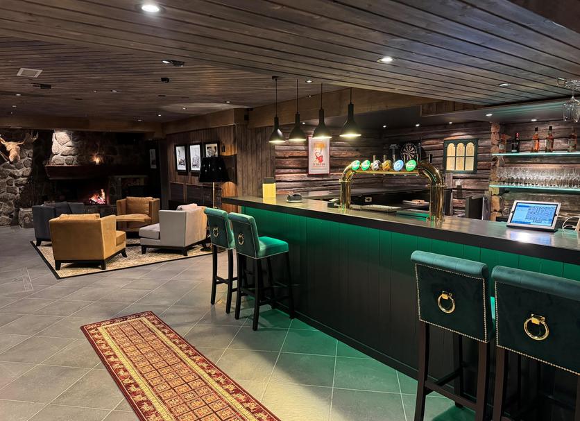 Bar Photo