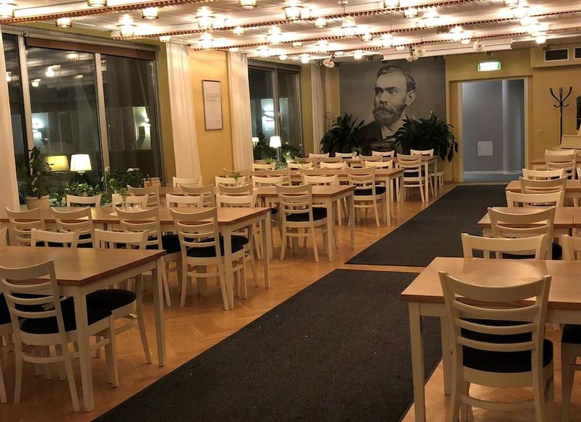 Restaurant Photo