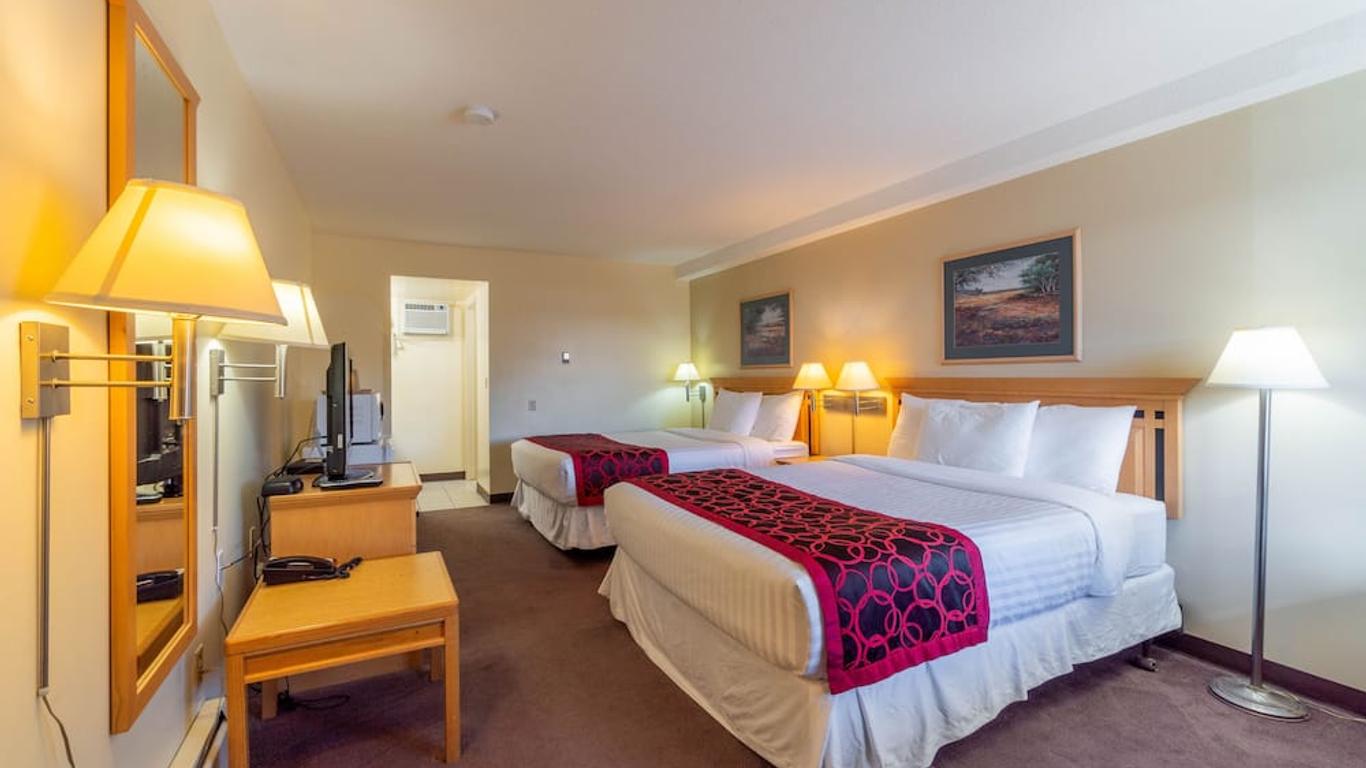 Canadas Best Value Desert Inn & Suites