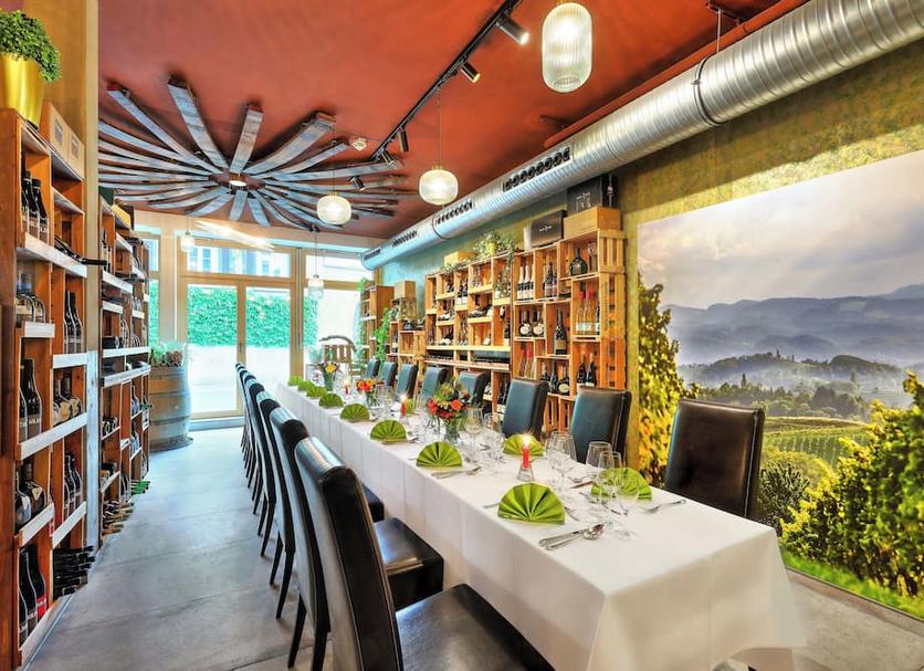 Restaurant Photo