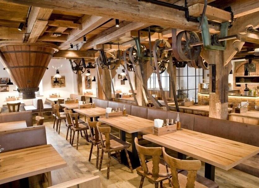 Restaurant Photo