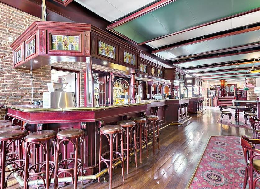 Bar Photo