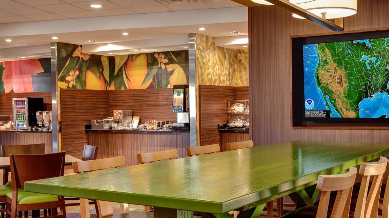 Fairfield Inn & Suites by Marriott Bakersfield North/Airport