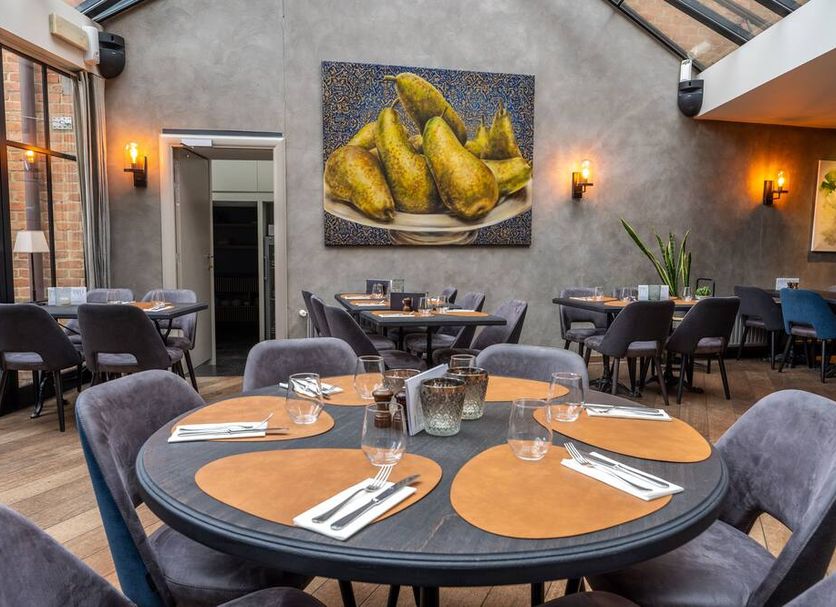 Restaurant Photo
