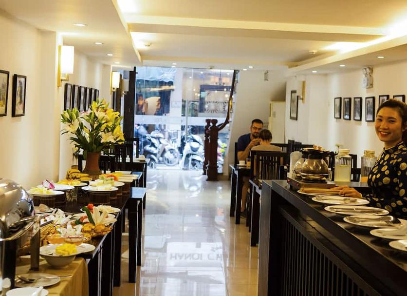 Buffet Photo