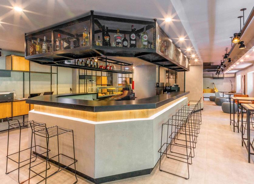 Bar Photo