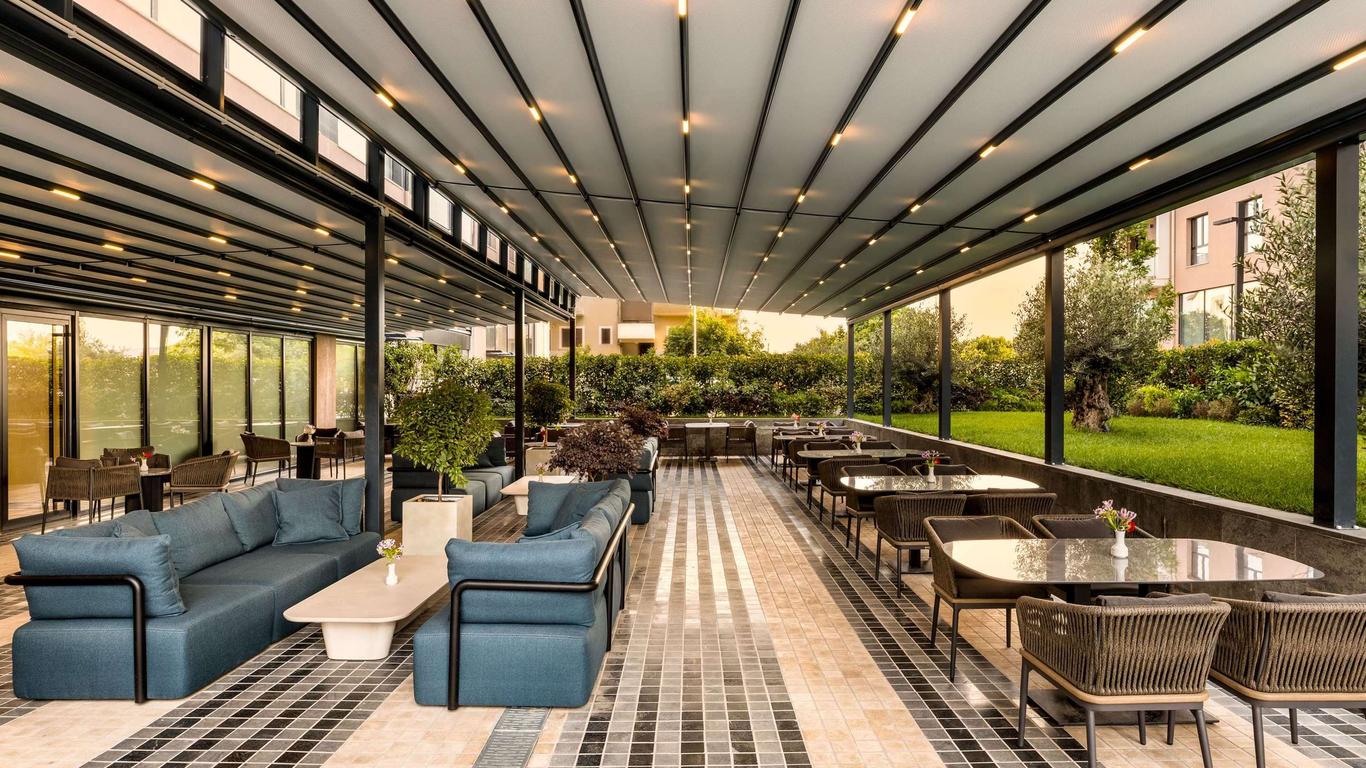 Mercure Tirana