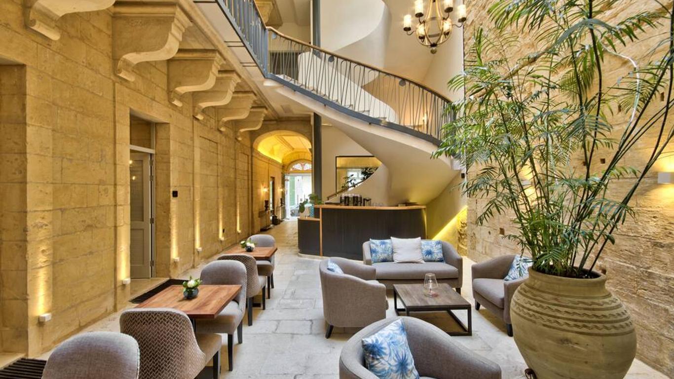 66 Saint Paul's & Spa