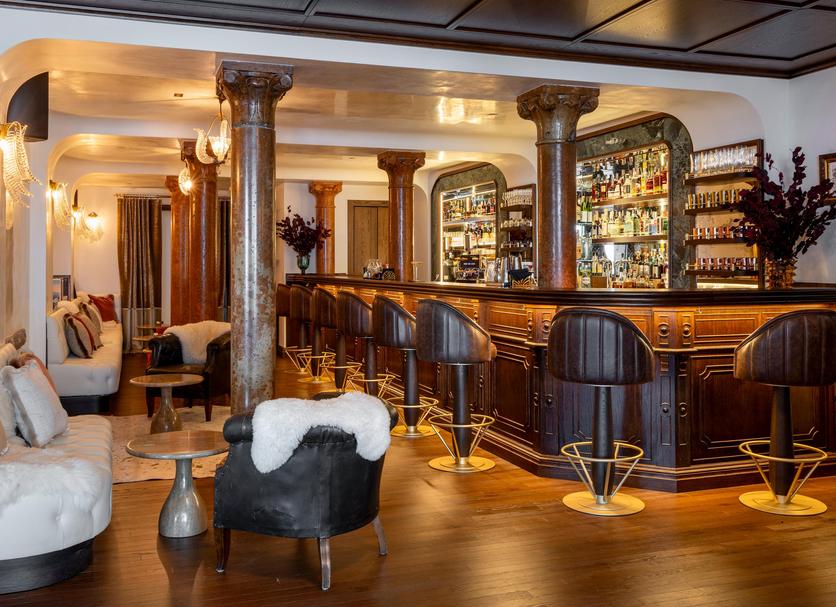 Bar Photo