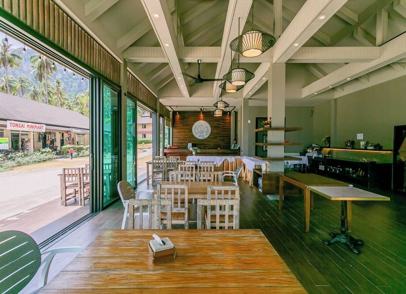 Restaurant Photo