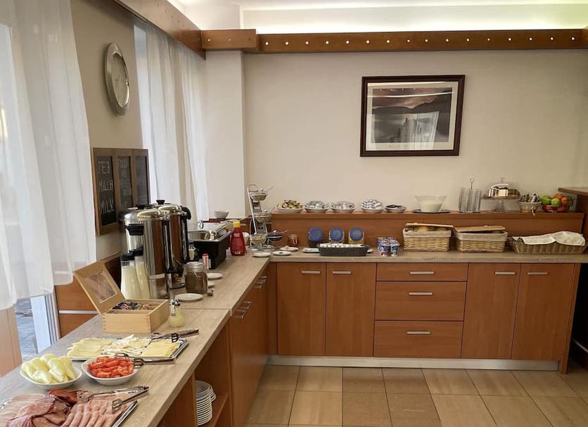 Buffet Photo