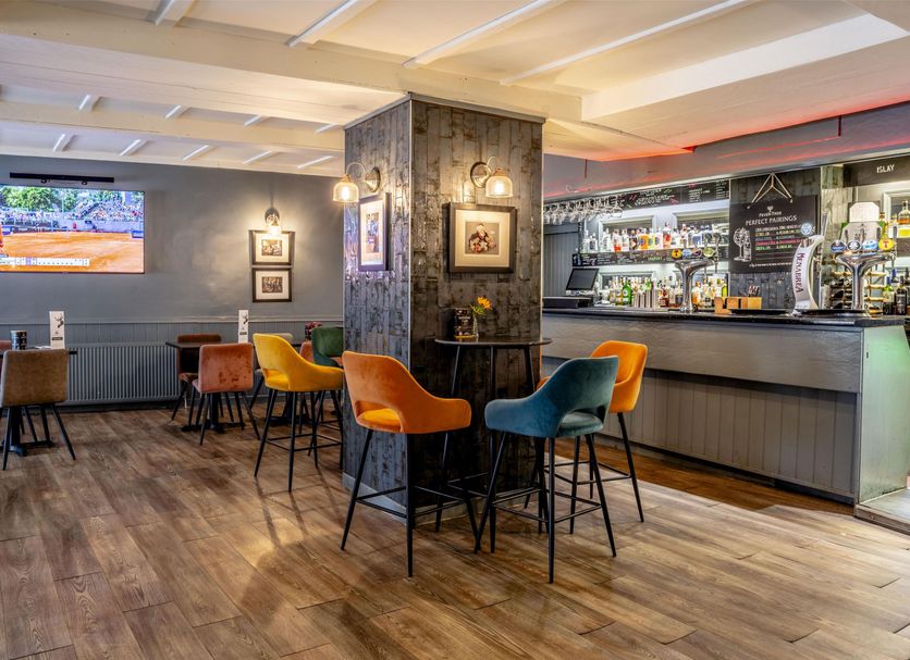 Bar Photo
