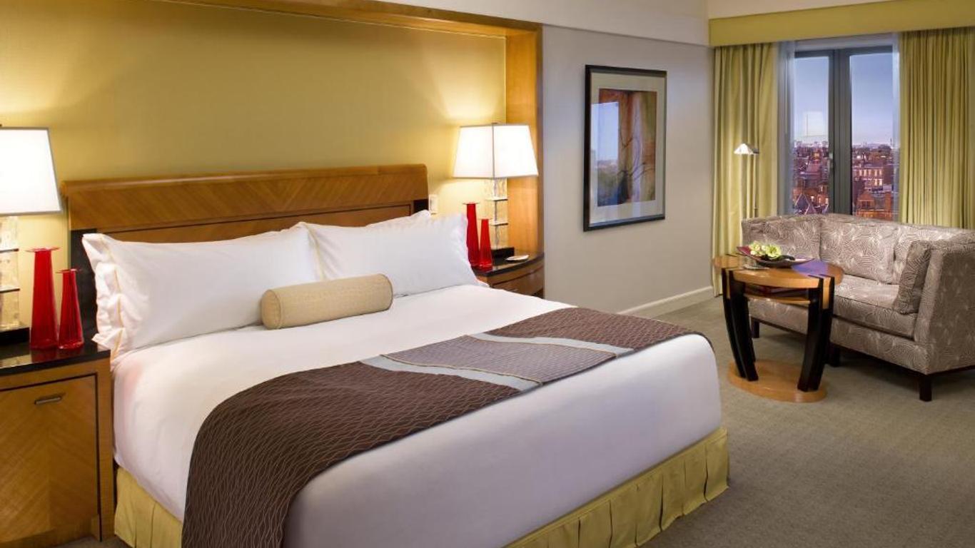 Airport Hotel Lotus