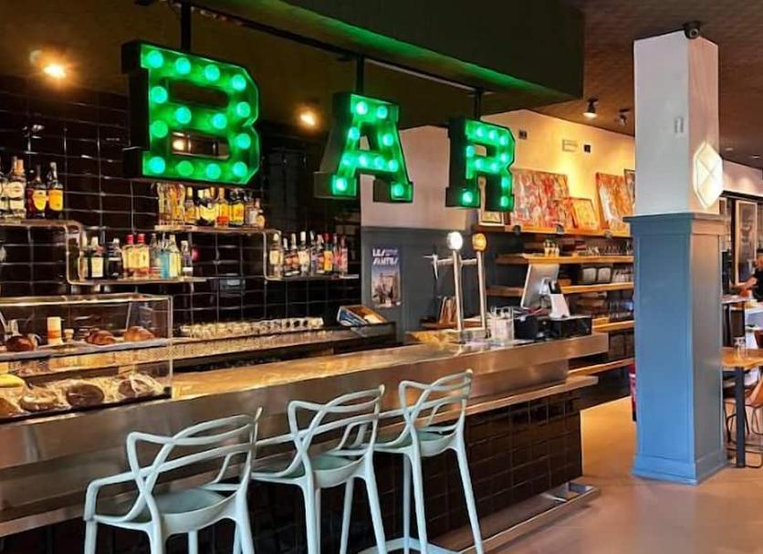 Bar Photo