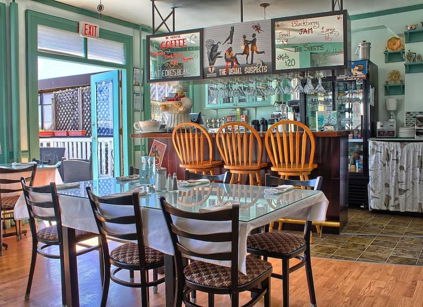 Restaurant Photo