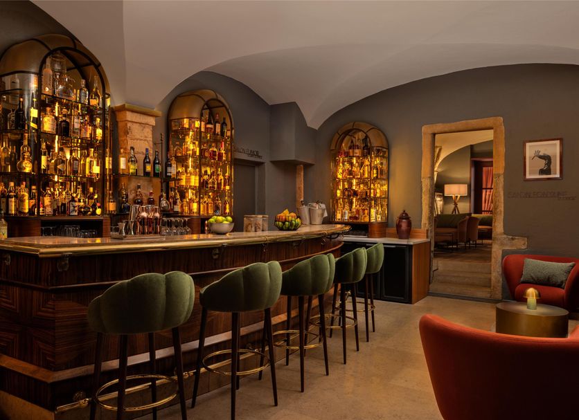 Bar Photo