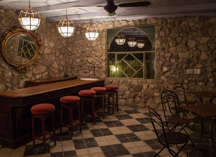 Bar Photo