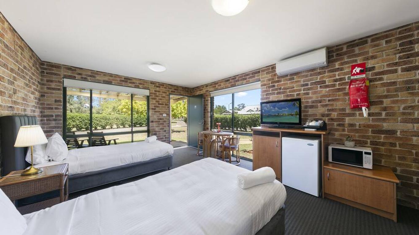 Potters Apartments