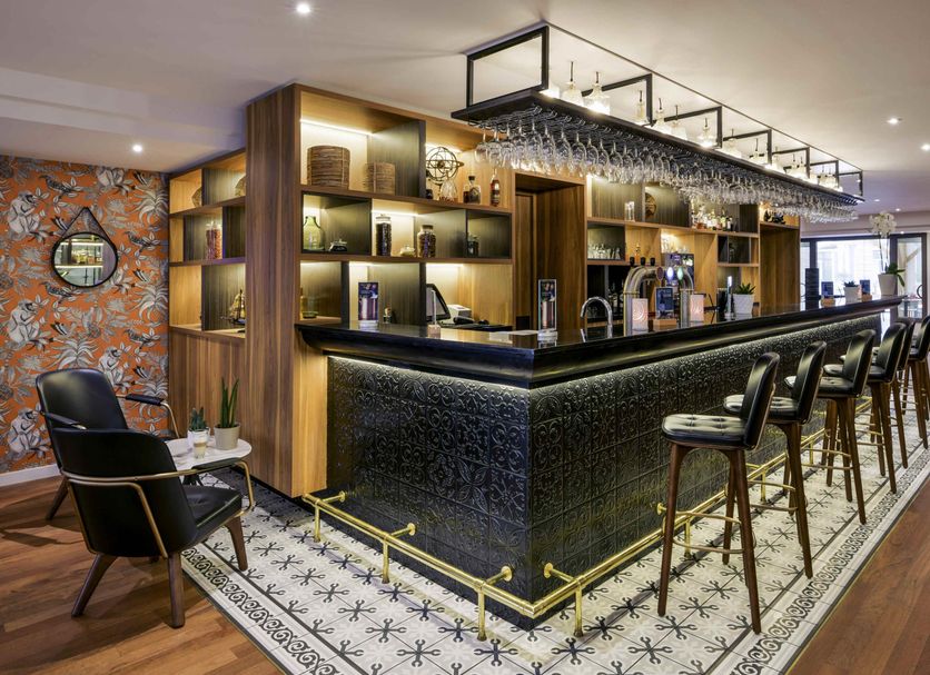 Bar Photo