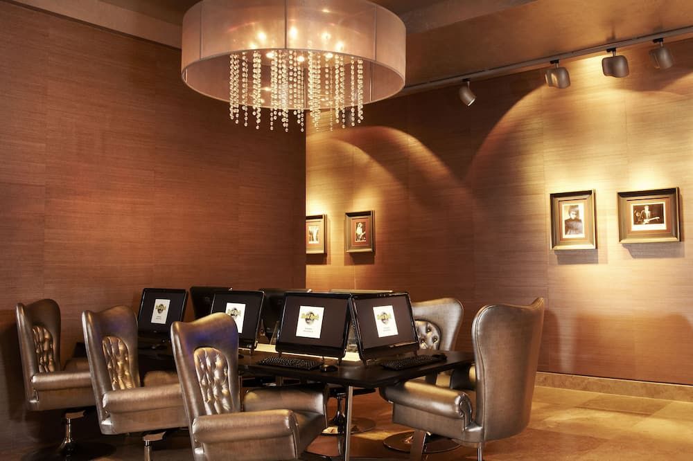 Salon