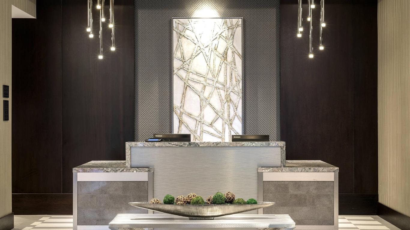 Courtyard by Marriott Edgewater NYC Area