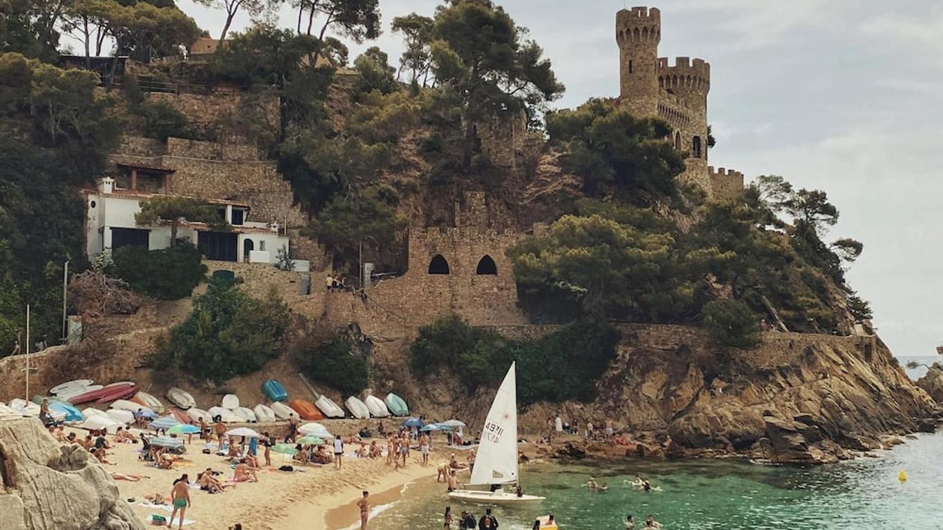 Sweet Lloret Suites