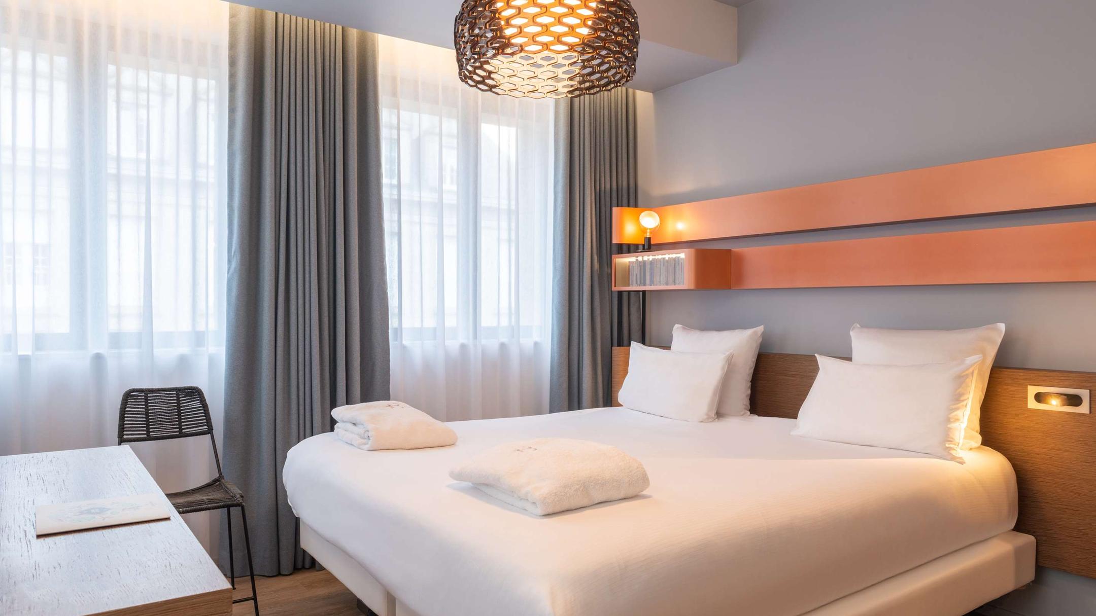Le grand bé golden tulip