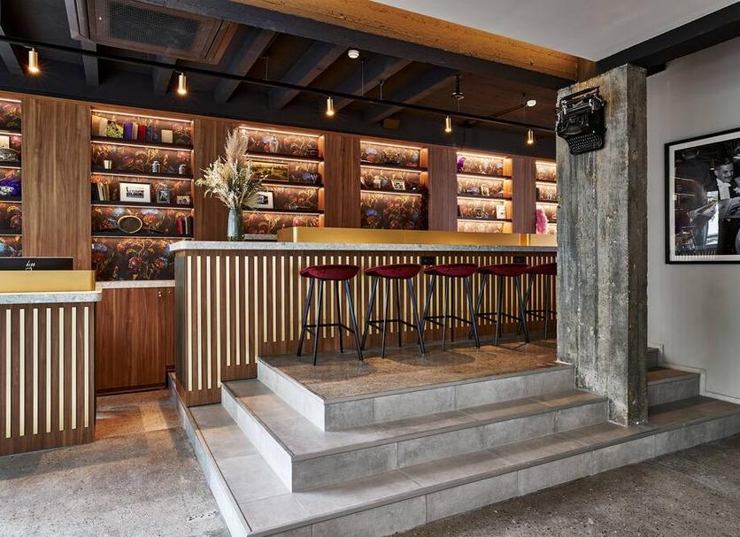 Bar Photo