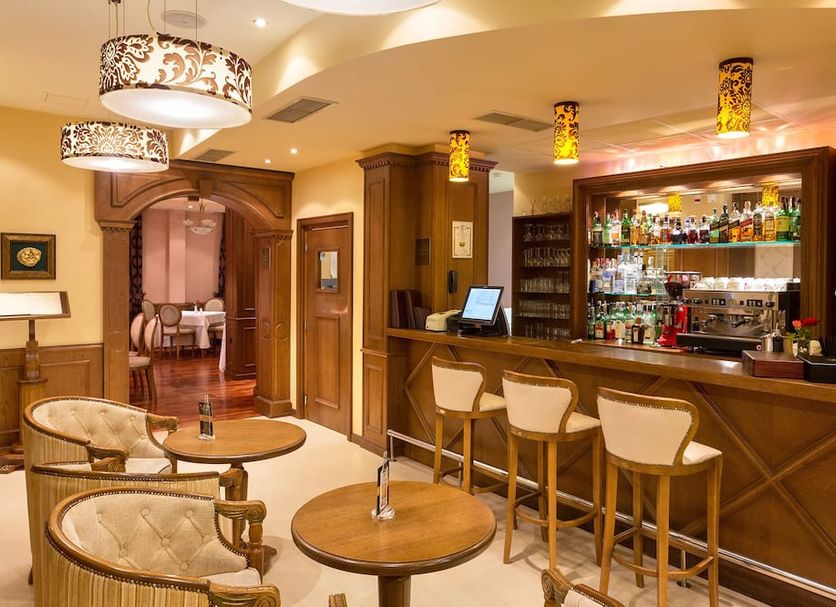 Bar Photo