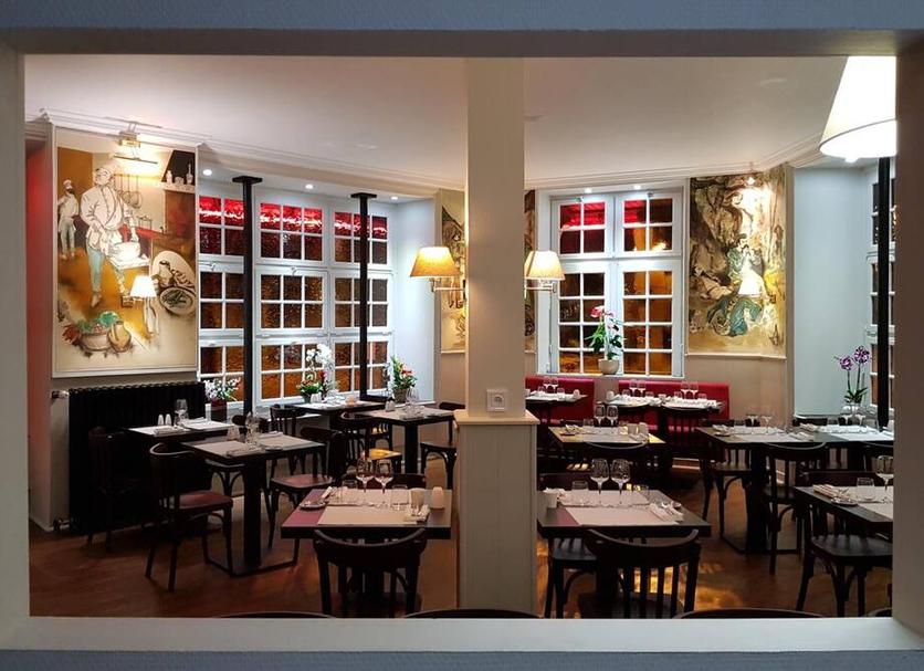 Restaurant Photo