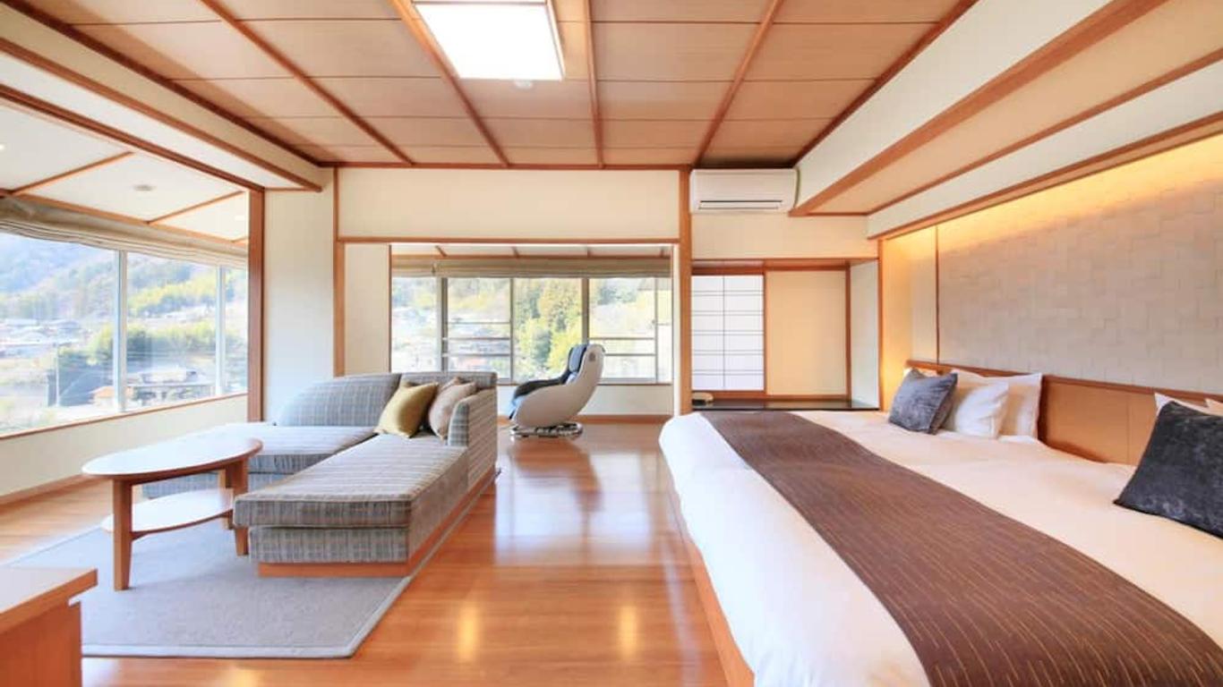 Shimobe Hotel