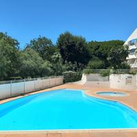 Cosy 37 M2 With Pool On The Seaside