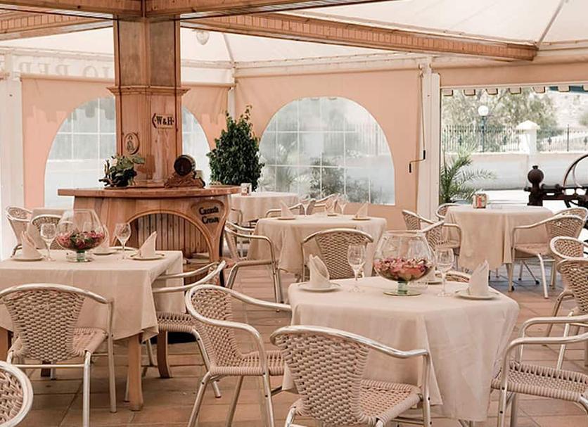 Restaurant Photo