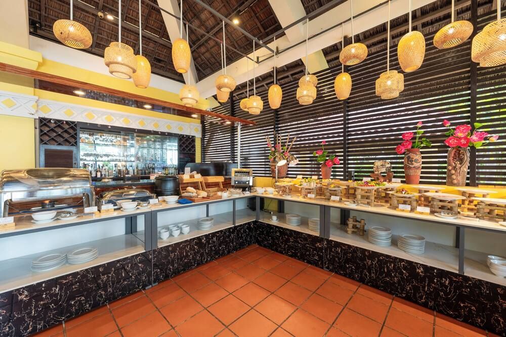 Buffet Photo