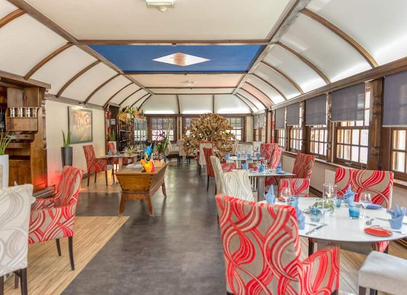 Restaurant Photo