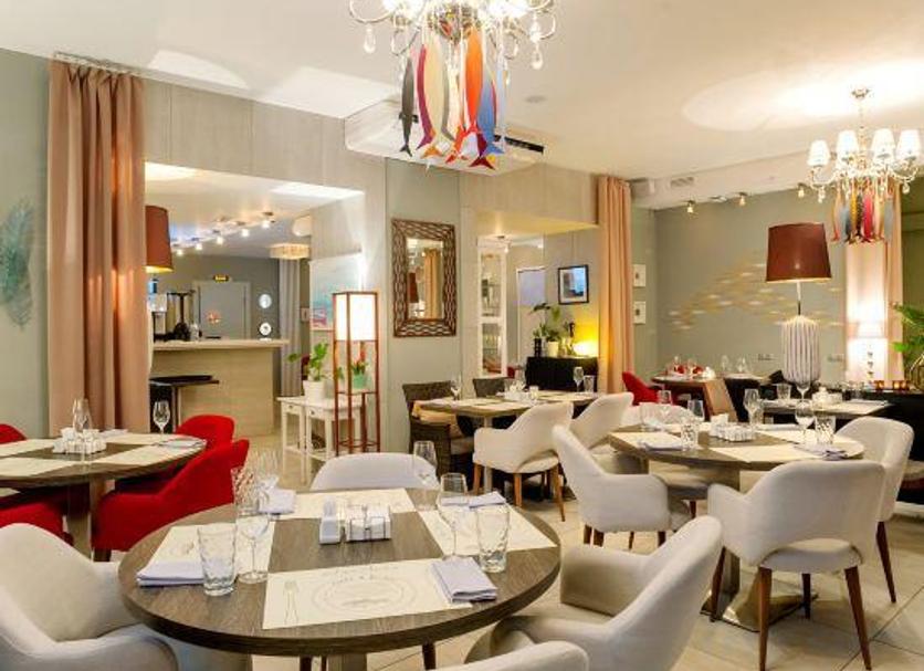 Restaurant Photo