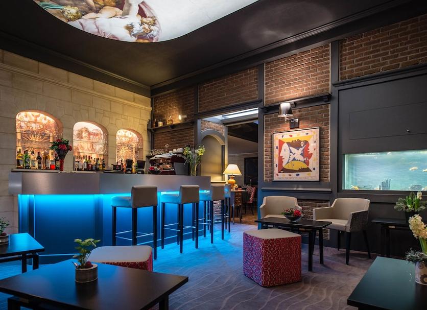 Bar Photo