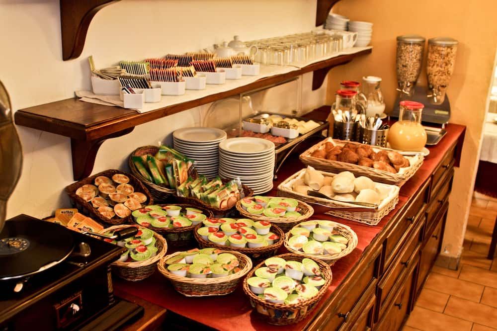 Buffet Photo
