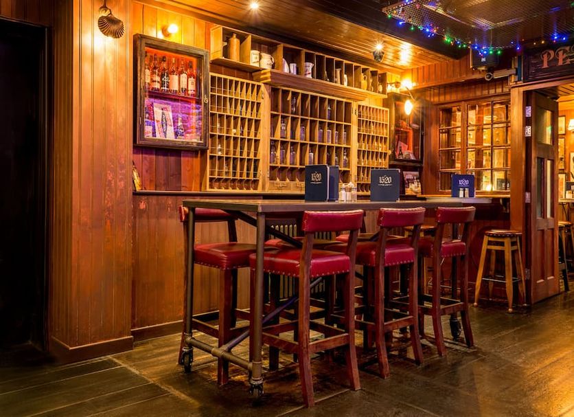 Bar Photo