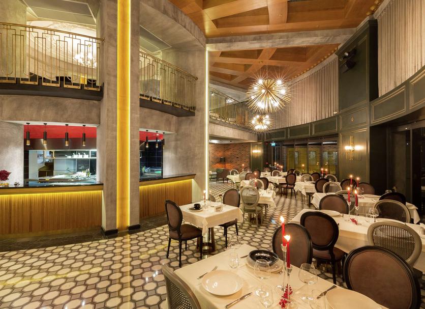 Restaurant Photo