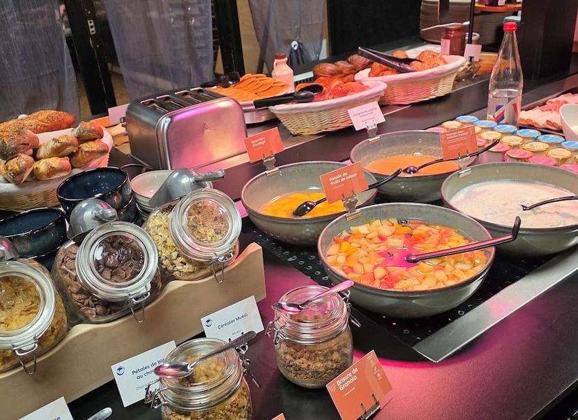 Buffet Photo