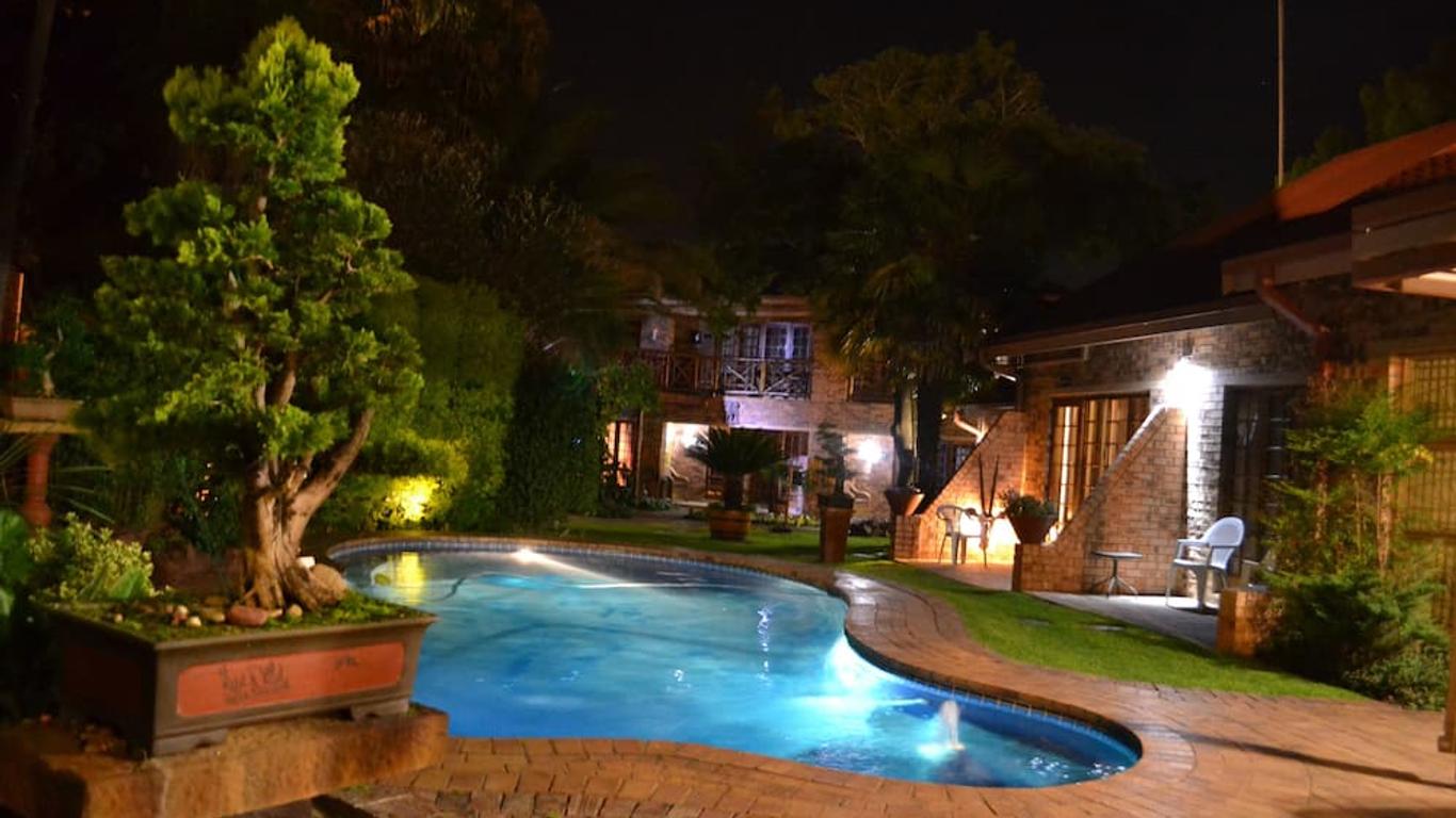 Aark Guest Lodge