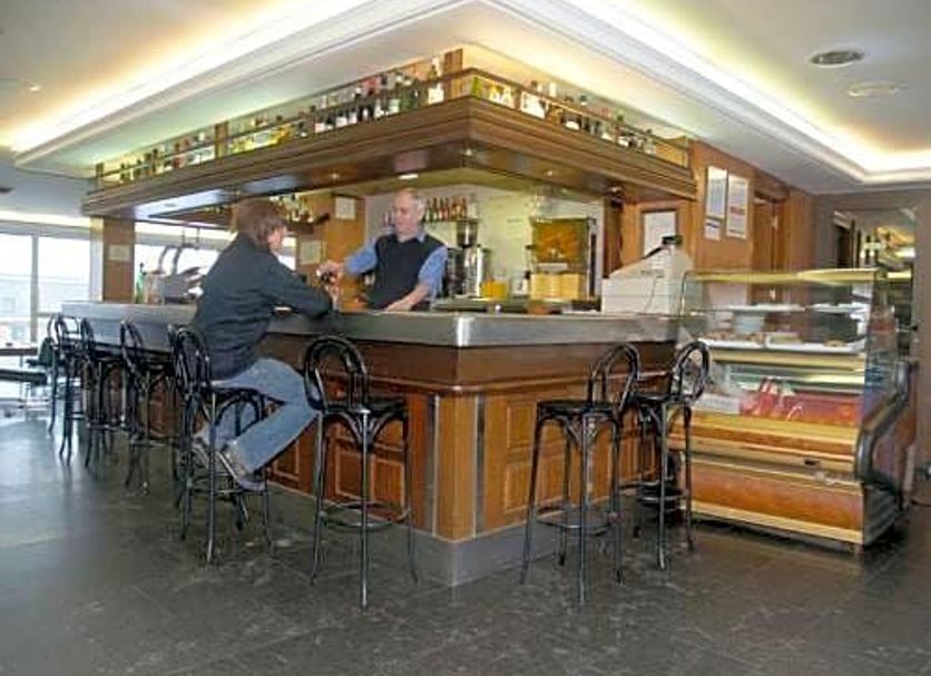 Bar Photo