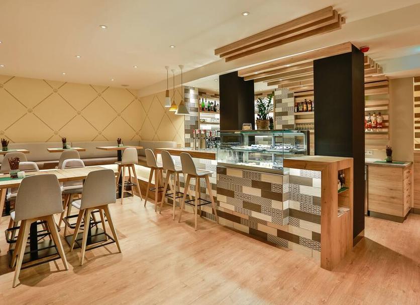 Bar Photo