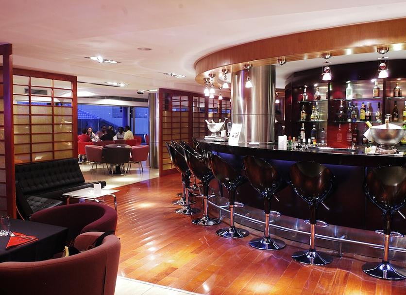 Bar Photo