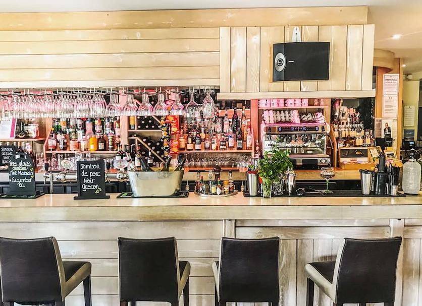 Bar Photo