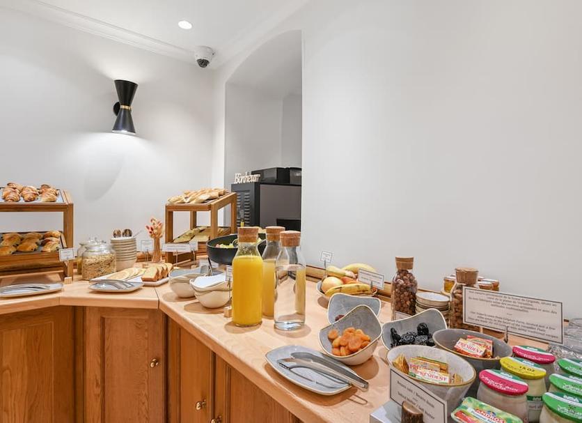 Buffet Photo