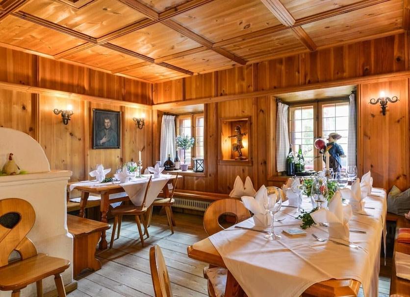 Restaurant Photo